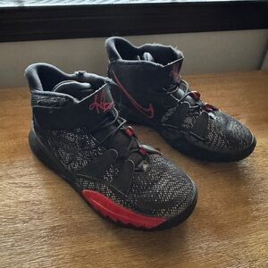 Nike Kids Black and Red Patterned Sneakers
